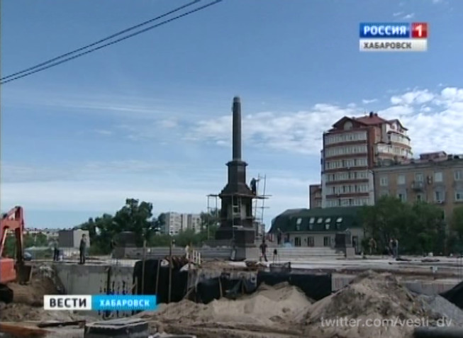 Двуглавый орел на стелу площади Воинской Славы
