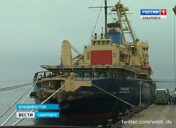 Ледокол «Красин» отправился в Татарский пролив