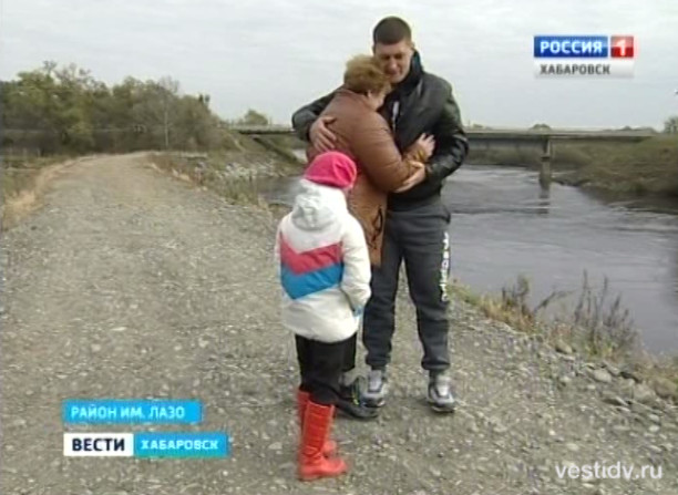 Спасение девочки в реке Хор