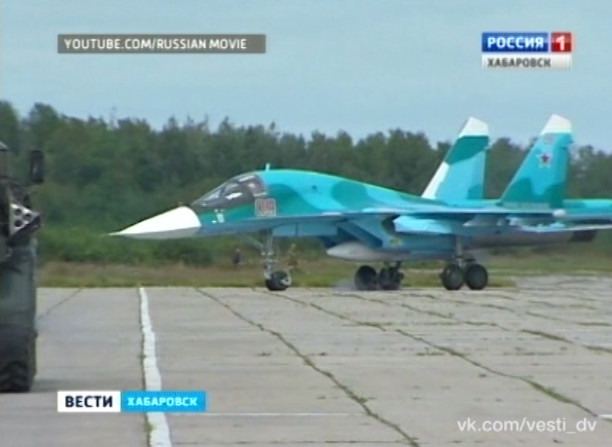 Учебно-тренировочные полеты новых Су-34