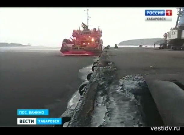 Угольная пыль в порту Ванино