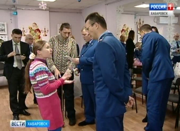 Прокуроры провели прием семей