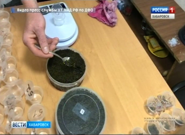 Черную икру конфисковали в Комсомольском районе