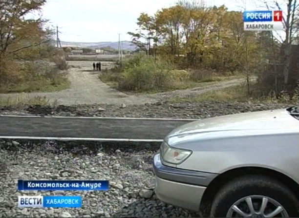 Перекрыли подъезд к домам