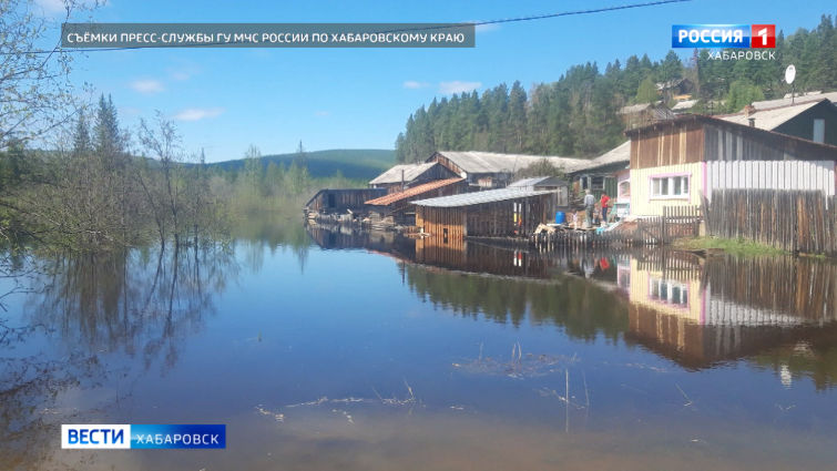 Подтопило Нелькан