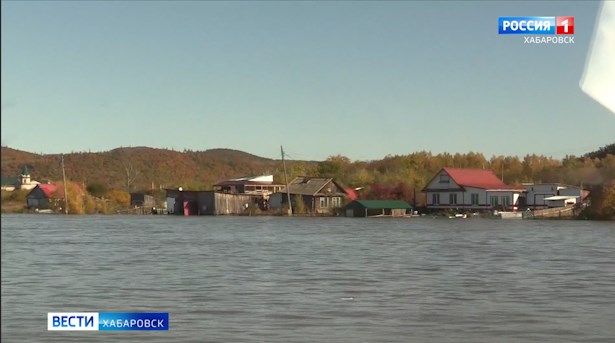 В Хабаровске разбирают дамбы и демонтируют последние насосы
