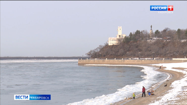 Осенний ледоход на Амуре