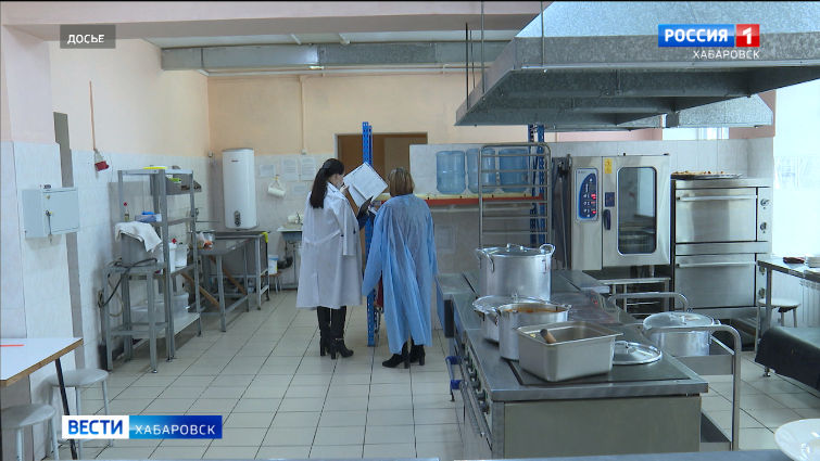 Городской прокурор внес представление начальнику управления образования администрации Хабаровска о ненадлежащей организации питания в школах
