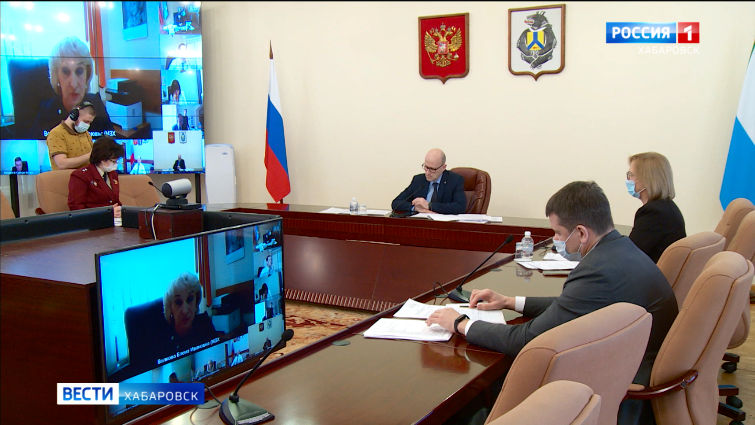 В Хабаровском крае сразу несколько главных врачей получили выговоры во время оперативного штаба
