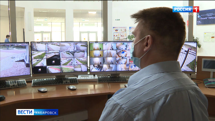 Безопасность в школах проверили правоохранители в Хабаровском крае