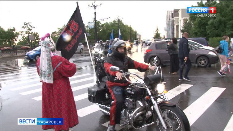 Необычный крестный ход прибыл в Хабаровск
