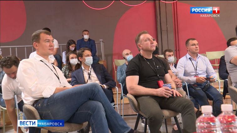 Глава госкорпорации развития «ВЭБ.РФ Игорь Шувалов обсудил в Хабаровске развитие городской среды