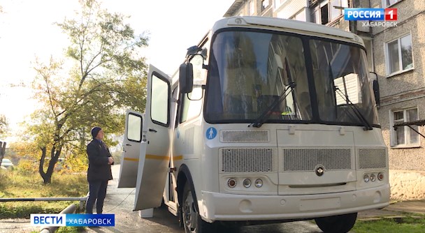 Врачи передвижного диагностического комплекса осмотрят более четырех тысяч маленьких пациентов
