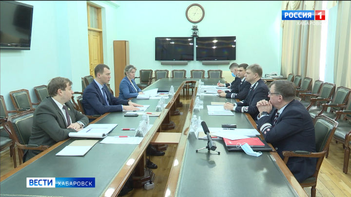 Глава РЖД Олег Белозеров представил нового начальника ДВЖД