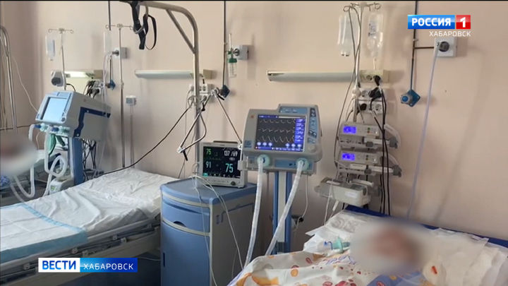 Развернуть дополнительные койки в ковидных госпиталях Хабаровского края поручил Минздрав