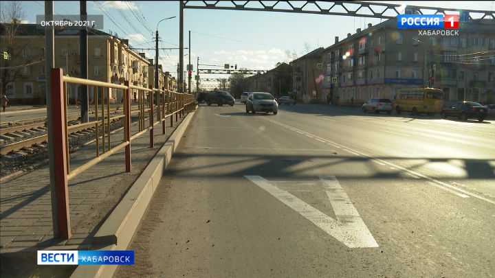 Полосу для автобусов на улице Краснореченской вернут общественному транспорту