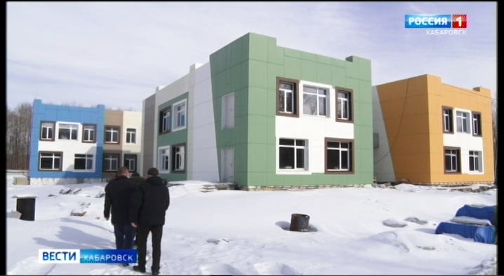 «Будем расторгать контракты». Проблемные объекты посетил зампред Правительства края по строительству