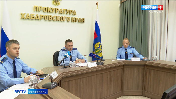 Зам. генпрокурора РФ: «Не надо говорить «нет»». Дмитрий Демешин провёл приём переселенцев Донбасса