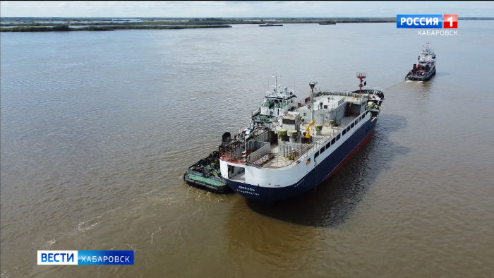 Проводили в самостоятельную жизнь. Первый краболов, построенный в Хабаровске, отправили в Приморье