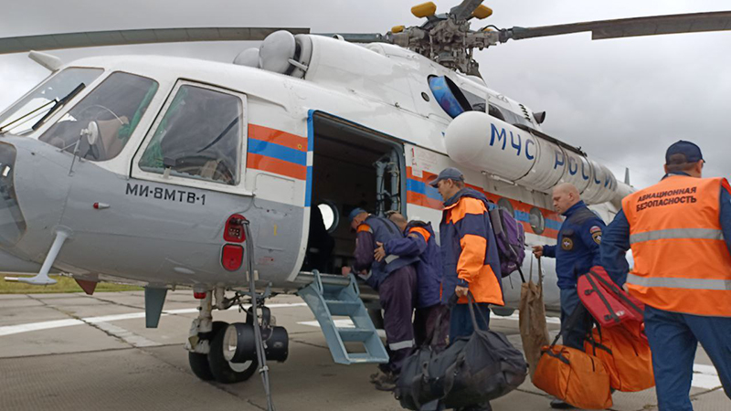 В Солнечном районе продолжаются поиски двух рыбаков