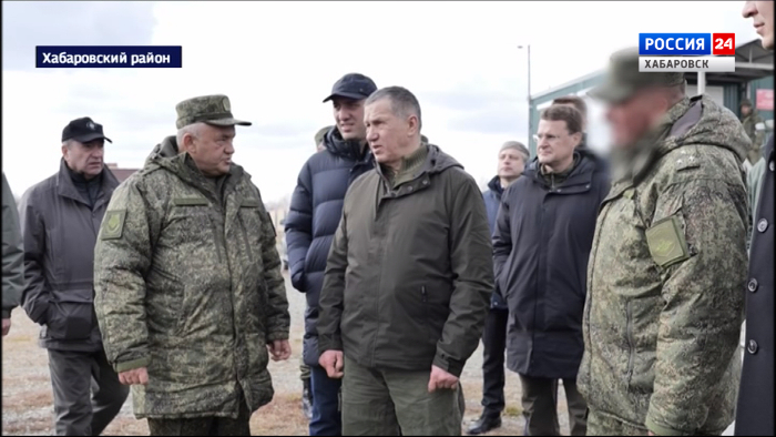 Полпред Юрий Трутнев посетил в Хабаровске учебный центр Восточного военного округа