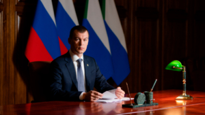 Губернатор Михаил Дегтярёв поздравил жителей Хабаровского края с Днём защитника Отечества