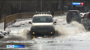 200 «ливнёвок» расконсервировали в Хабаровске для спасения города от талой воды