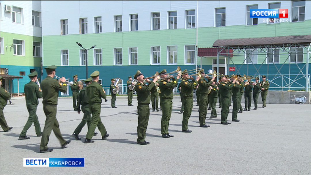 Оркестр штаба Восточного военного округа завершает подготовку к фестивалю «Амурские волны»