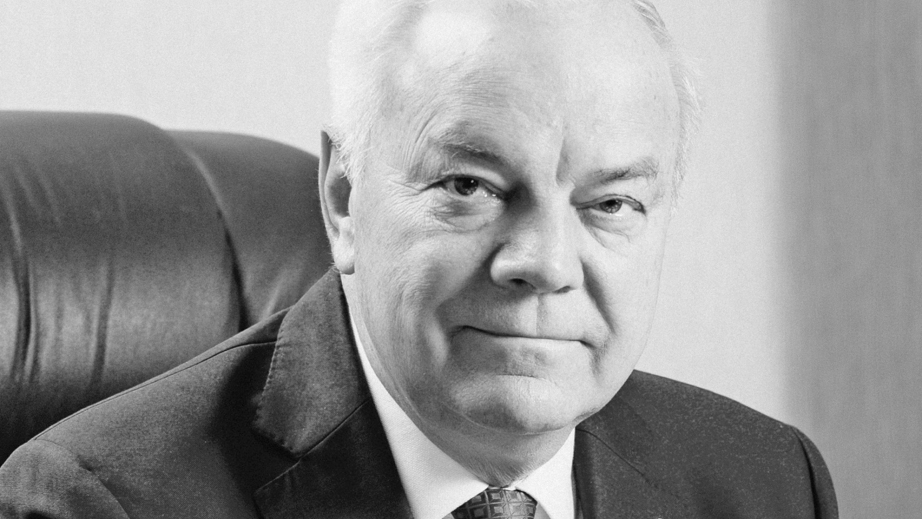 Ушёл из жизни глава Комсомольского муниципального района Александр Васильевич Коломыцев