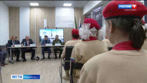 Живое общение нескольких поколений: Герои страны провели в Хабаровске первые «Уроки Мужества»