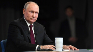 Владимир Путин: «Cчитаю, что семейная ипотека должна быть продлена»