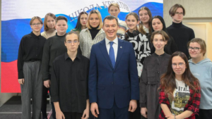 «За креативными индустриями – будущее»: Михаил Дегтярёв открыл в Хабаровске первую Школу креативных индустрий