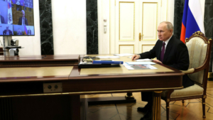 Владимир Путин провёл совещание по вопросам развития Восточного полигона железных дорог