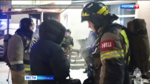 10 человек, в том числе, несовершеннолетнего, спасли во время пожара в хабаровской гостинице