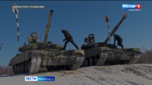 Курсанты Восточного военного округа приступили к учебному вождению на танках Т-80