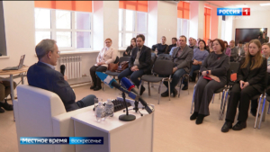 Лекцию о памяти героев страны прочитал в Хабаровске известный российский учёный Михаил Мягков