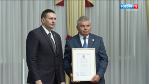 Дмитрий Демешин поздравил лауреатов краевого конкурса организаций социальной эффективности