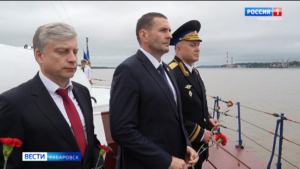 Дмитрий Демешин принял участие в торжествах ко Дню Военно-морского флота в Хабаровске