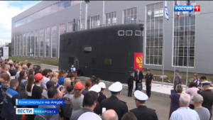 «Будем и дальше укреплять мощь Тихоокеанского флота»: День ВМФ отметили в Городе юности