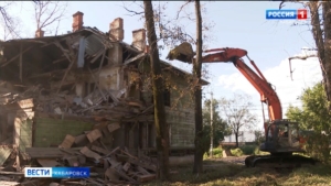 Новые «квадраты» вместо барака: на Проспекте 60-летия Октября снесли восьмой аварийный дом
