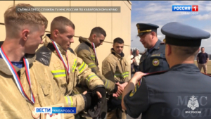 Хабаровские пожарные «взяли штурмом» высотку… за 3 минуты