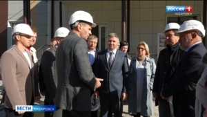 Поручение – ускориться: Дмитрий Демешин осмотрел строительство нового корпуса туберкулёзной больницы