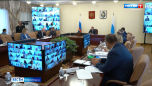 Смотрите в 21:10. Дмитрий Демешин взял на «ручное управление» ситуацию с ЖХК посёлка Солнечный