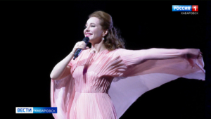 Смотрите в 21:10. Екатерина Гусева открыла в Хабаровске марафон в поддержку Краевого музтеатра