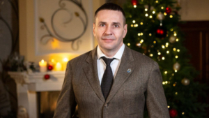 Дмитрий Демешин: пусть в новом году будет больше поводов для радости и счастья!