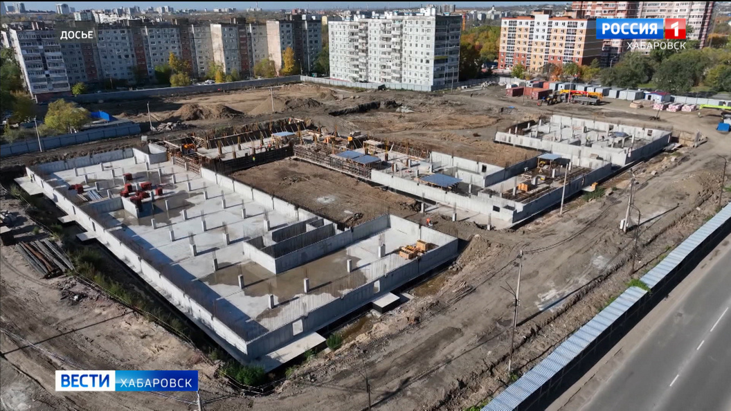 Смотрите в 21:10. Суд над концессионером недостроенной школы на Демьяна Бедного начался в Хабаровске