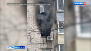 Пять человек эвакуировали хабаровские пожарные после возгорания на улице Краснореченской