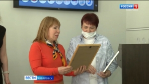«Это народная награда за талант»: новую премию – «Акушерке с любовью» – учредили в Хабаровске
