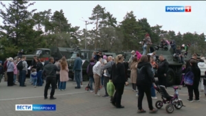 Технику с Парада Победы смогли увидеть хабаровчане на набережной стадиона имени Ленина