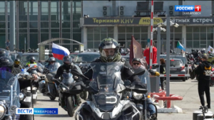 «Всем хорошо покататься и не ломаться!»: Дмитрий Демешин дал старт мотосезону в Хабаровске